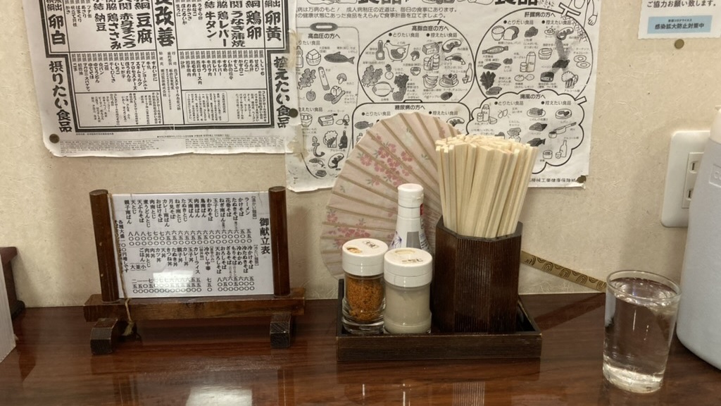 清見そば本店の店内