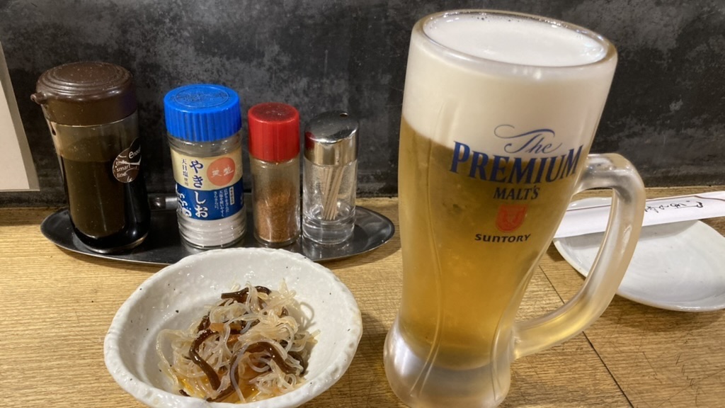 炭火焼もん きんちゃく家の店内