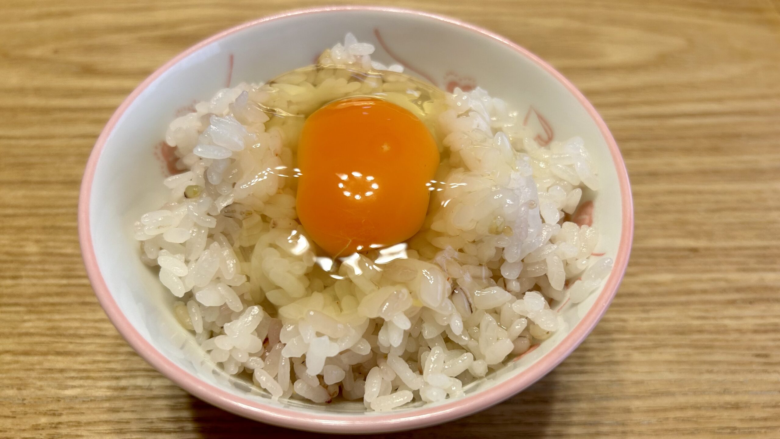 TKG(卵かけご飯)にした農場たまご