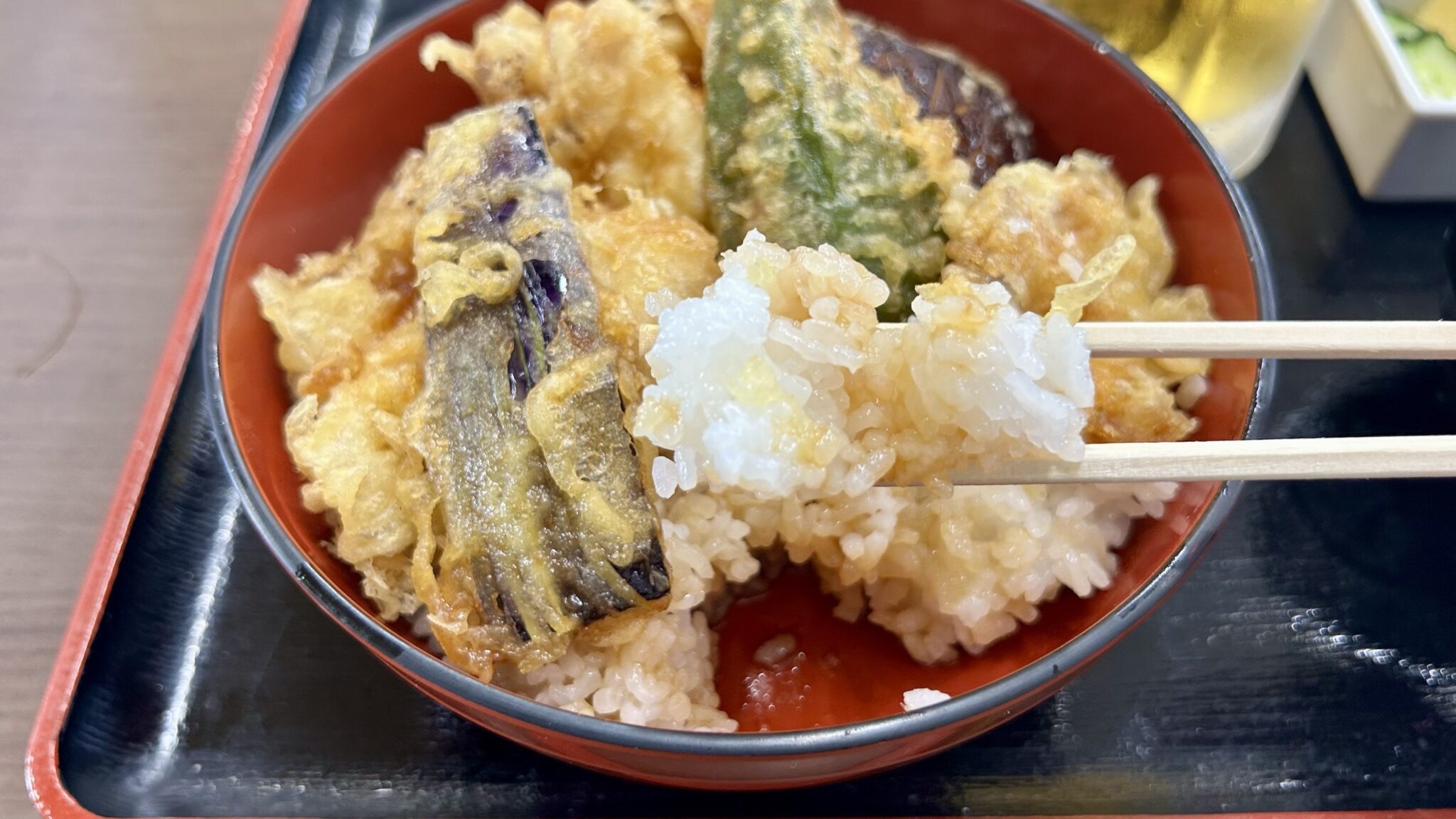 印旛沼漁協水産センターのナマズ天丼