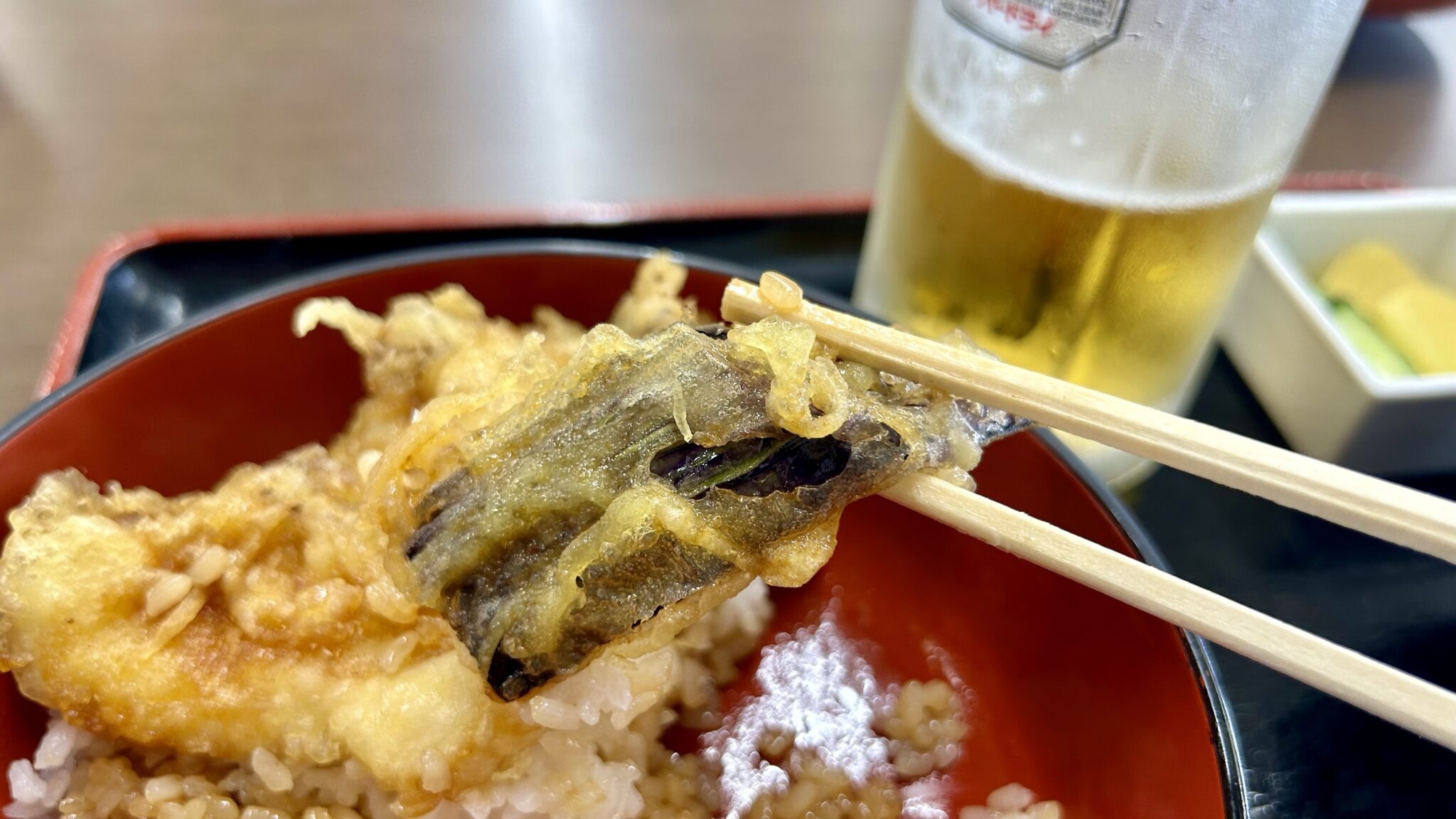 印旛沼漁協水産センターのナマズ天丼